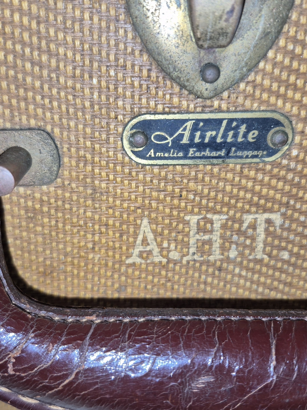Amelia Earhart Luggage Vintage Brown & Tan Travel Case